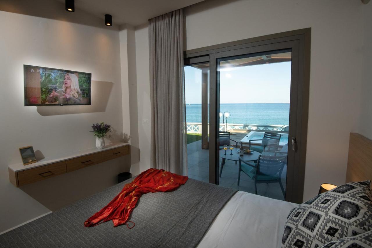 Lenico Seafront Villa Agia Pelagia  Buitenkant foto