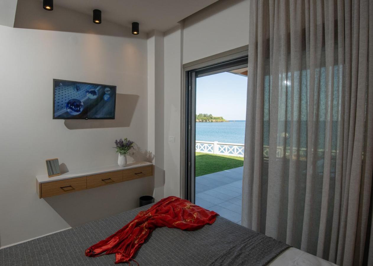 Lenico Seafront Villa Agia Pelagia  Buitenkant foto